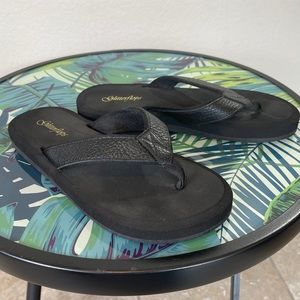 Glitterflops size 8 basic black orthopedic flip flop